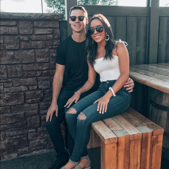 Meet your Posher, Lindsey - Picture 3 of 4